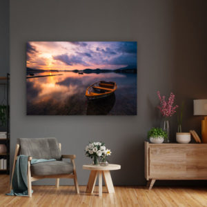 Sonnenuntergang mit Holzboot Boot